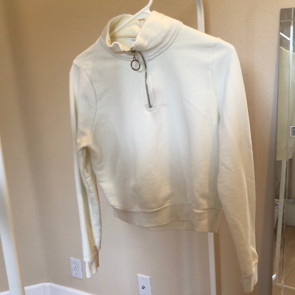 white zipper sweatshirt